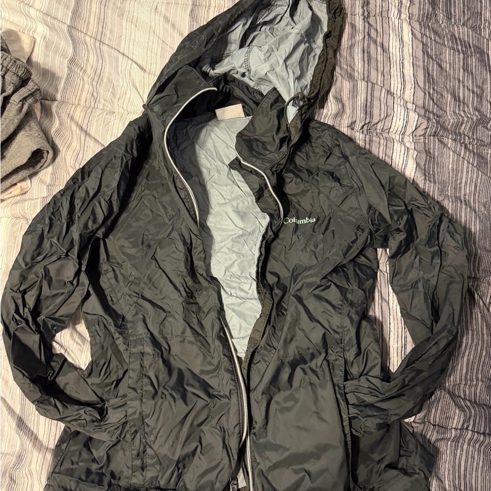 Columbia Black Rain Jacket with Light Gray Lining